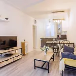 Apartment Near Republique - Mobility Lease