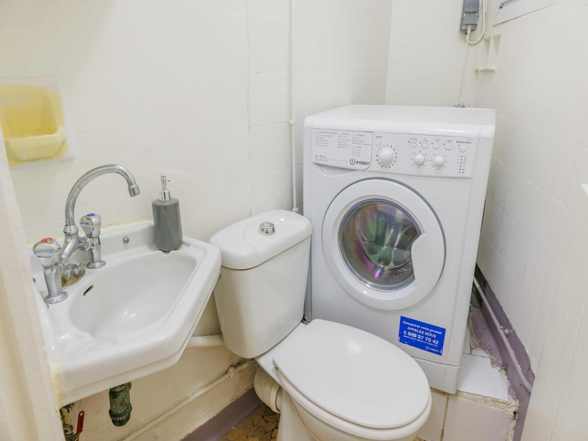 Near Republique - Mobility Lease Apartment